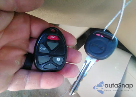 2008 GMC Yukon Slt из США, поврежденный, VIN 1GKFC13J18R233277